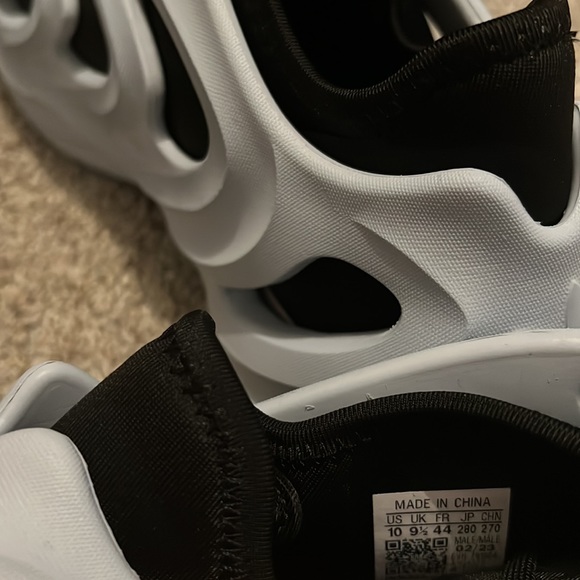 Brand New Adidas Adifom Q - Picture 4 of 4